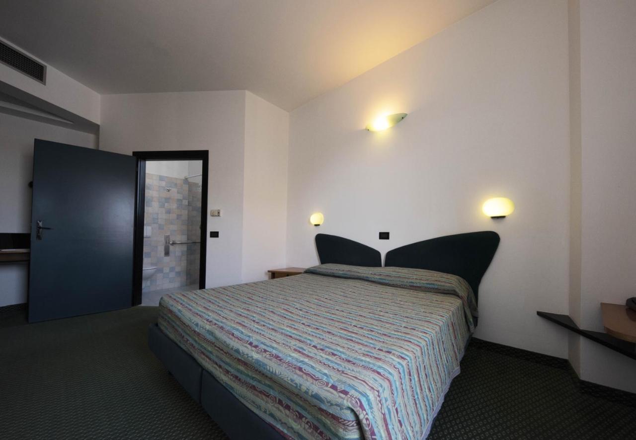 Hotel Ali D'Oro Rimini Zewnętrze zdjęcie